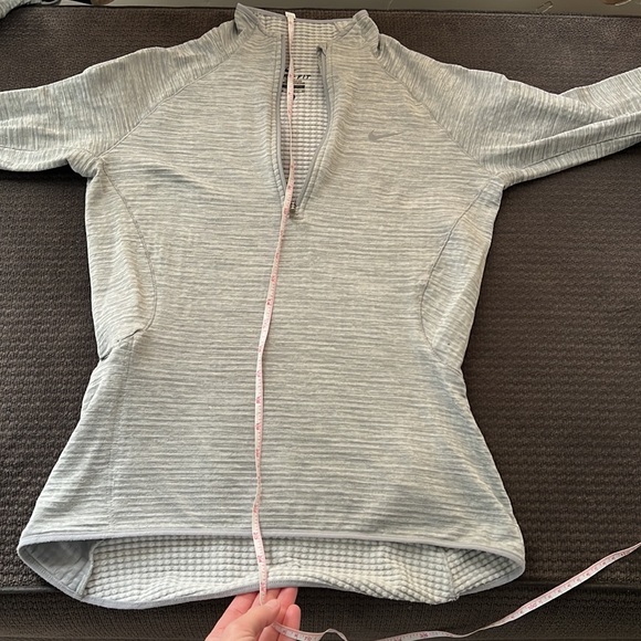 Nike Dri-Fit thin warm running long sleeve shirt - Picture 10 of 10